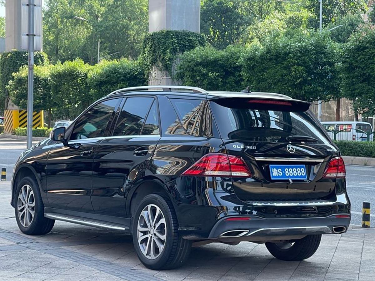 奔馳 奔馳GLE  2016款 GLE 320 4MATIC 豪華型圖片