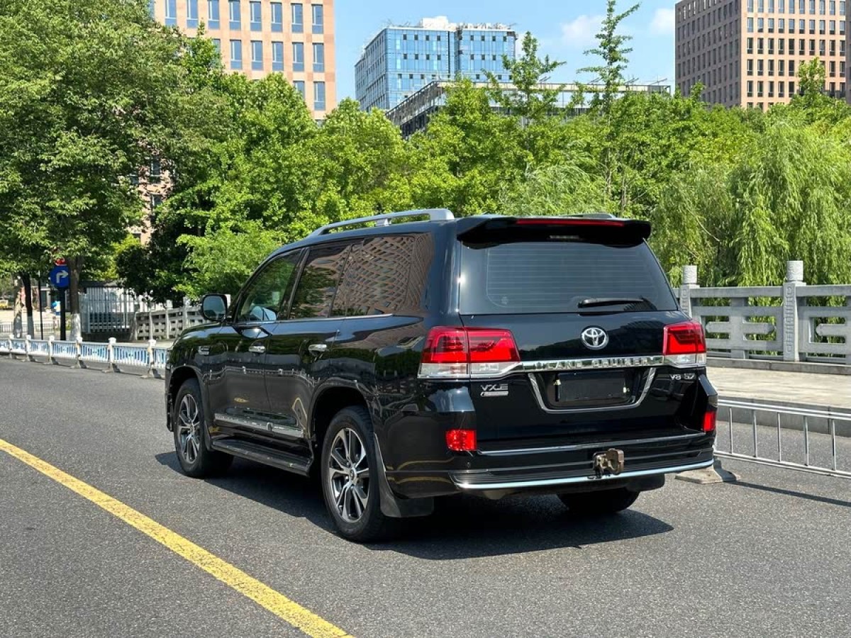 豐田 蘭德酷路澤  2016款 4.0L 中東版圖片