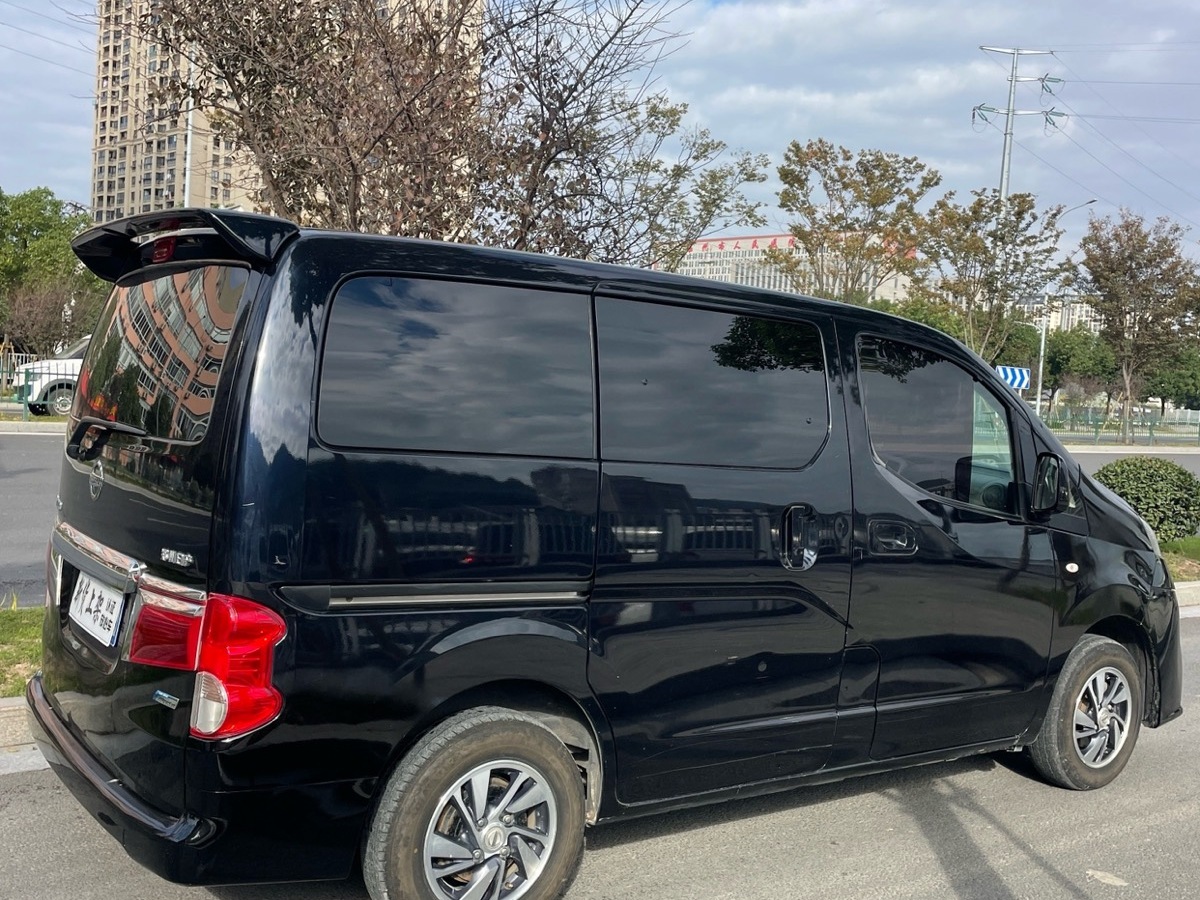 日產(chǎn) NV200  2018款 1.6L CVT尊享型圖片