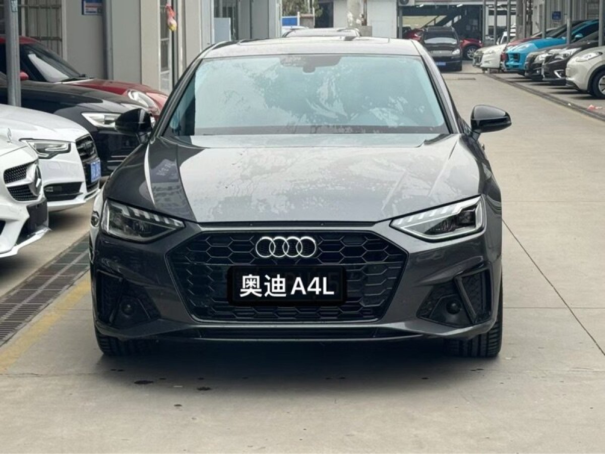 奧迪 奧迪A4L  2022款 40 TFSI 豪華動感型圖片