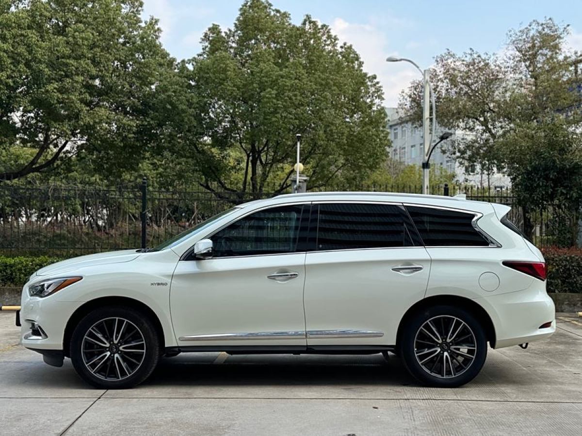 2021年8月英菲尼迪 QX60  2020款 2.5 S/C Hybrid 兩驅(qū)卓越版 國VI