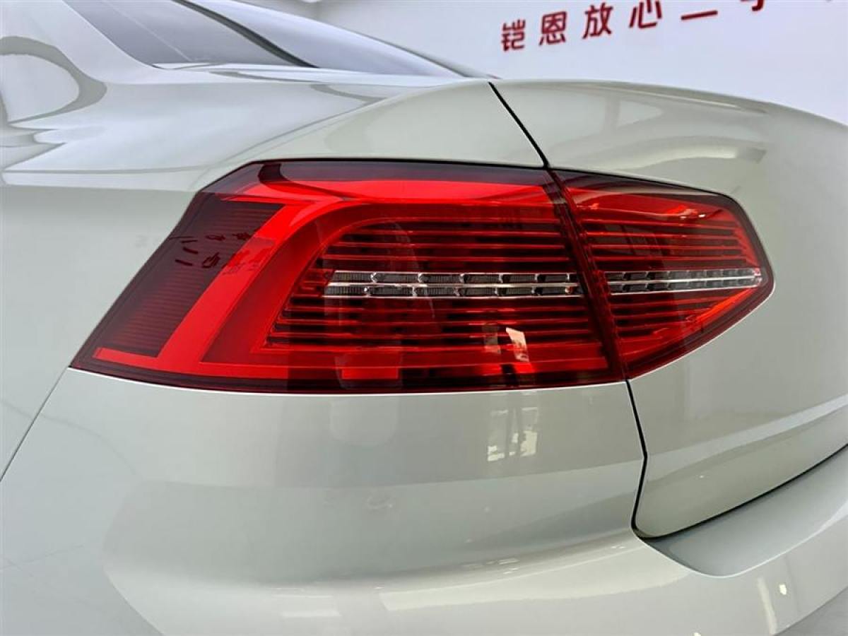 大眾 邁騰  2018款 改款 330TSI DSG 豪華型圖片