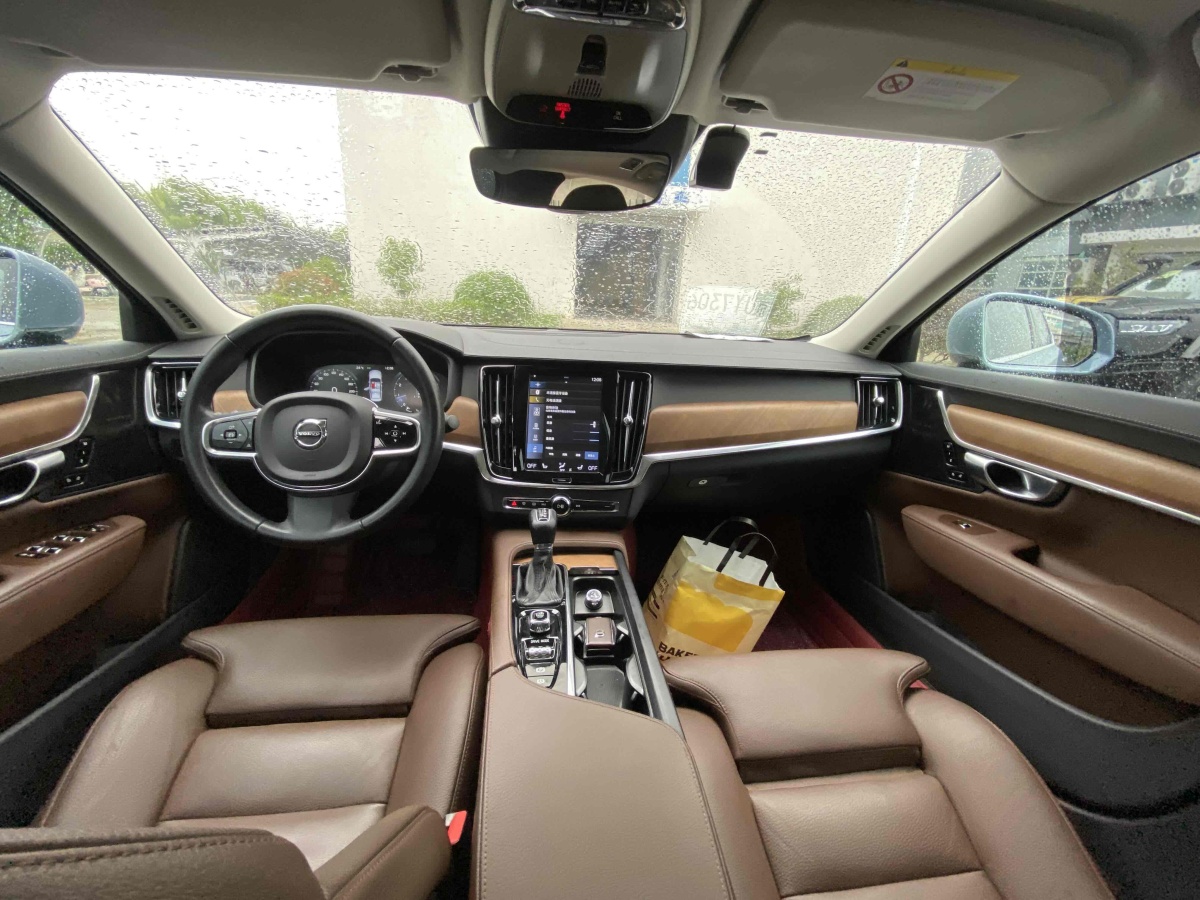 沃爾沃 S90  2020款 改款 T5 智遠(yuǎn)豪華版圖片
