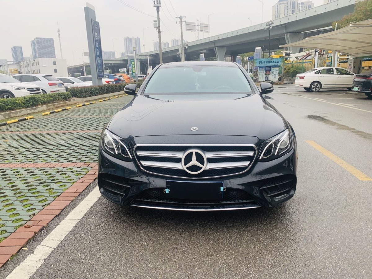 奔馳 奔馳e級 2019款 e 260 l 運動型圖片