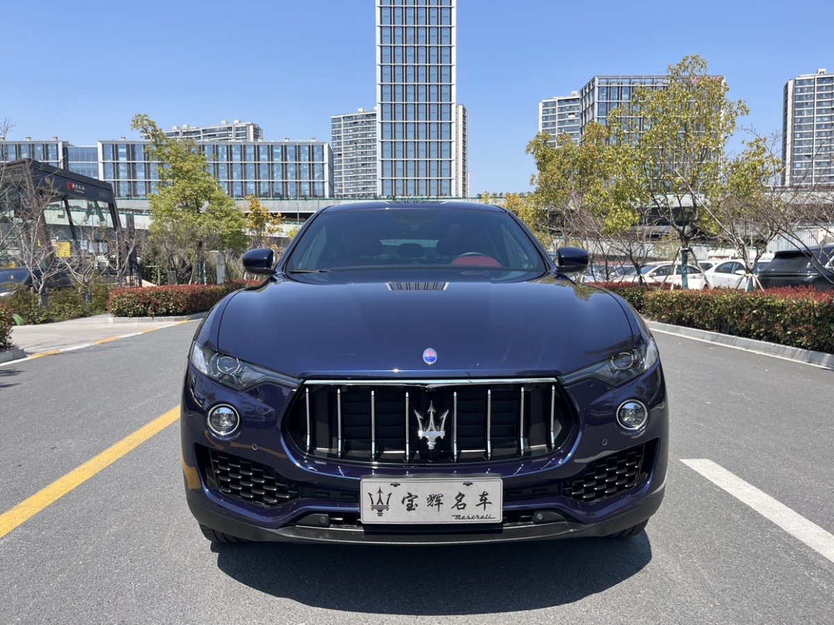 瑪莎拉蒂 Levante  2018款 3.0T 350Hp 標(biāo)準(zhǔn)版圖片