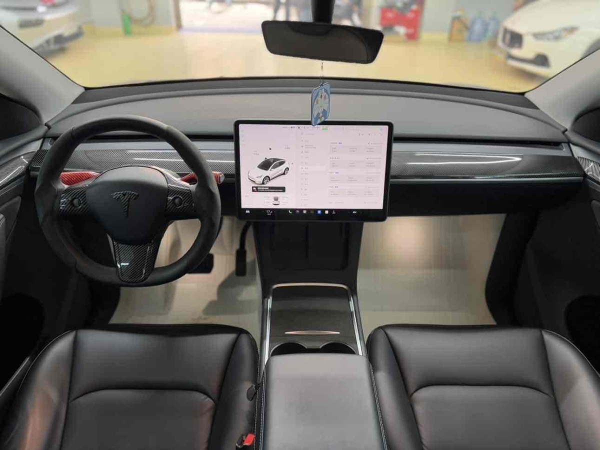 特斯拉 Model 3  2021款 改款 標(biāo)準(zhǔn)續(xù)航后驅(qū)升級(jí)版圖片