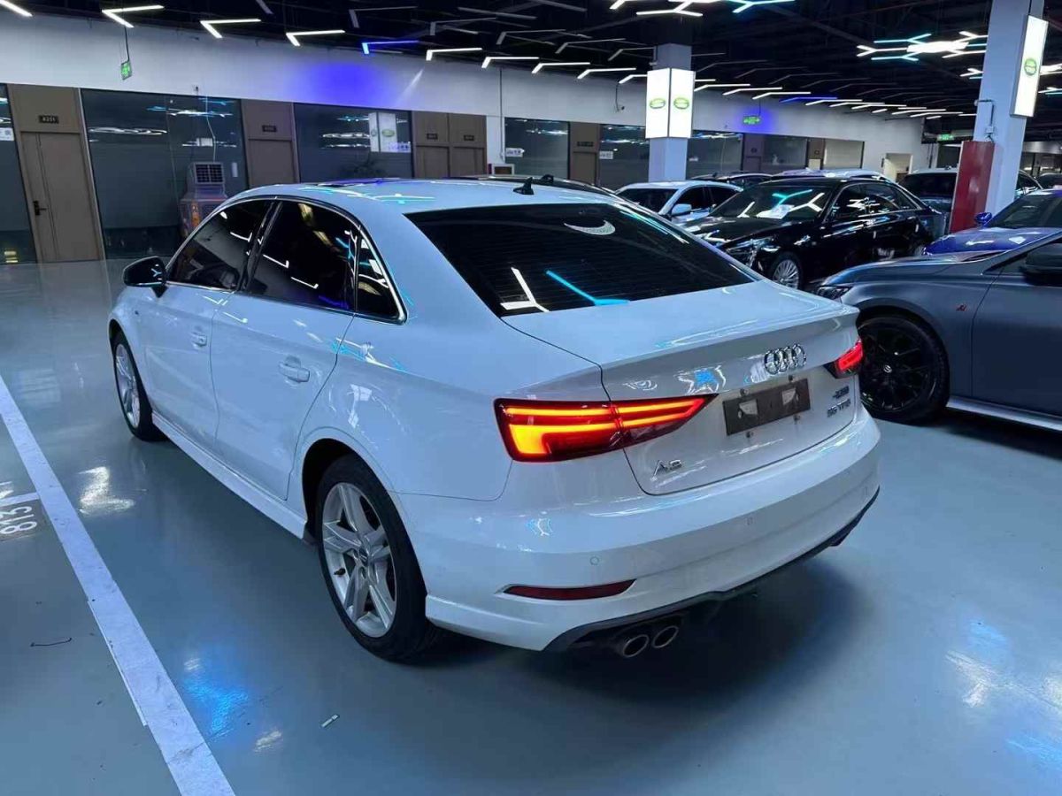 奧迪 奧迪A3  2020款 Limousine 35 TFSI 進(jìn)取型圖片