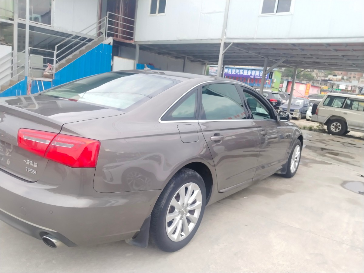 奧迪 奧迪A6L  2014款 TFSI 標(biāo)準(zhǔn)型圖片