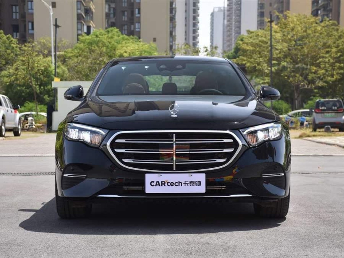 奔馳 奔馳E級(jí)  2025款 改款 E 300 L 豪華型圖片