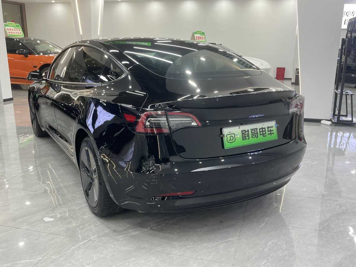 特斯拉 Model 3  2021款 標(biāo)準(zhǔn)續(xù)航后驅(qū)升級版 3D6圖片