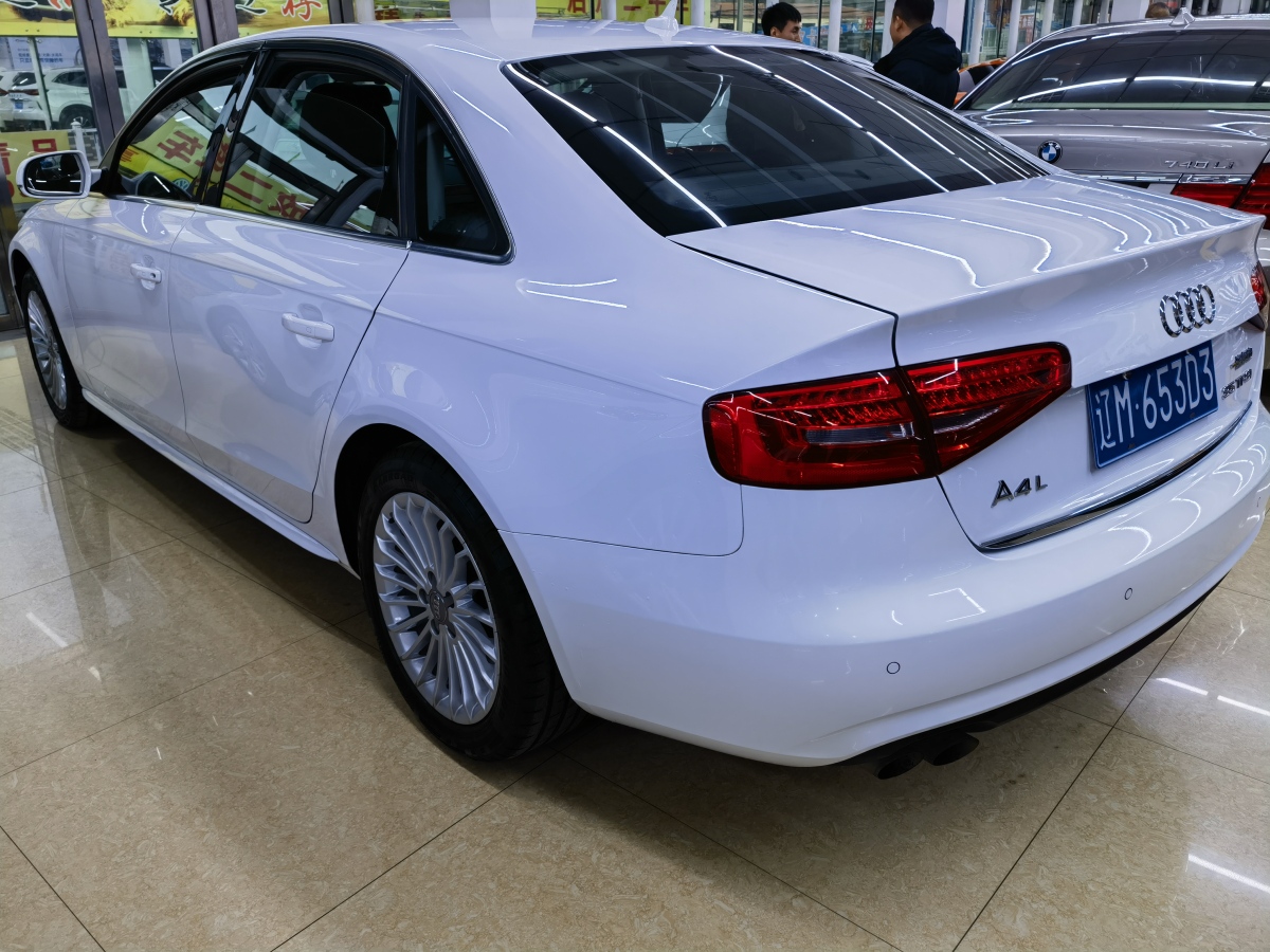 奧迪 奧迪A4L  2013款 35 TFSI 自動技術(shù)型圖片