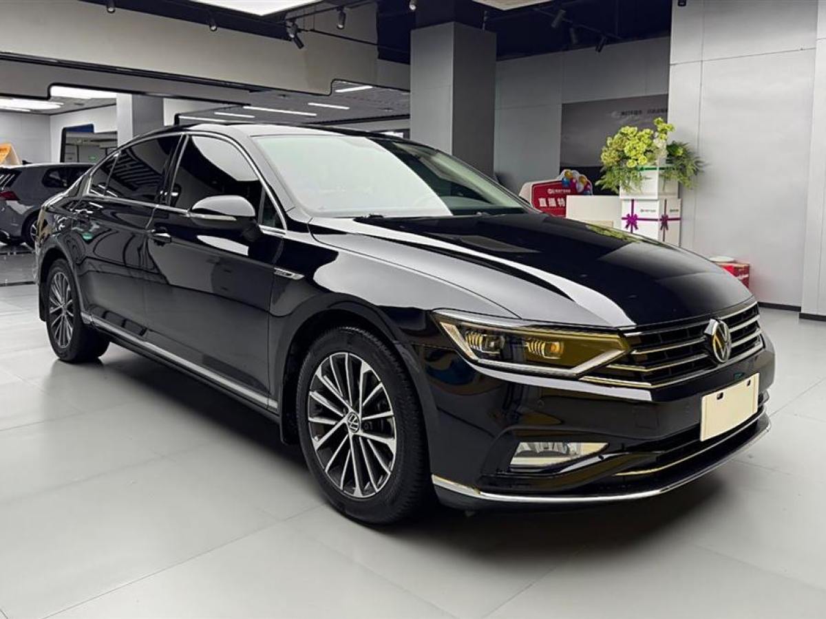 大眾 邁騰  2020款 330TSI DSG 領(lǐng)先型圖片