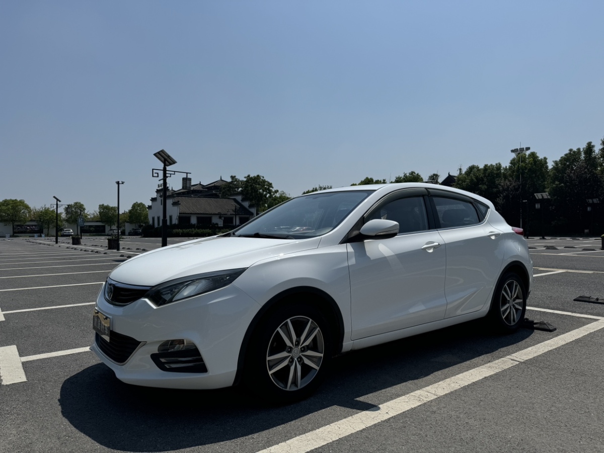 長(zhǎng)安 逸動(dòng)XT  2013款 1.6L 自動(dòng)俊酷型 國(guó)IV圖片