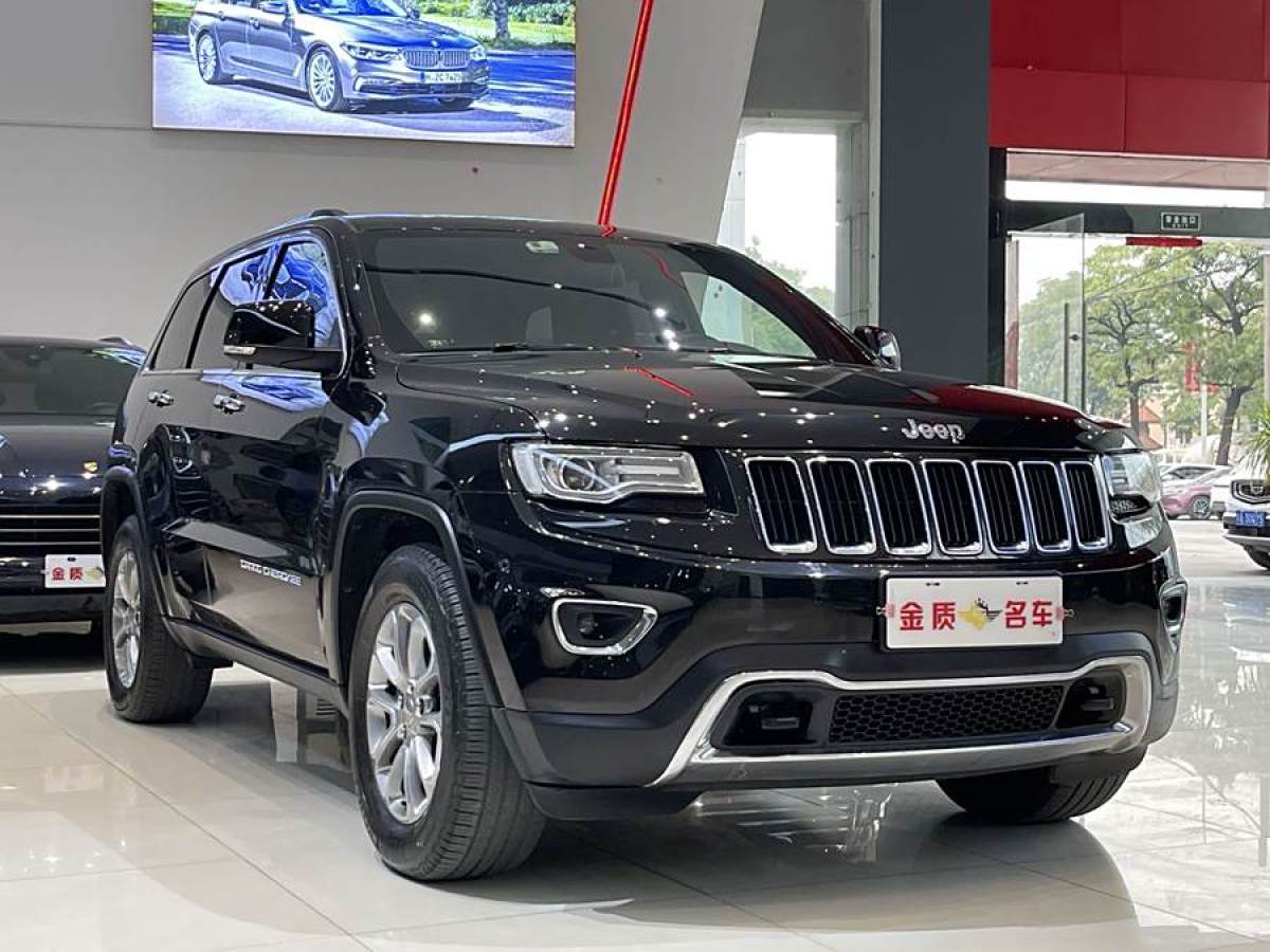 Jeep 大切諾基  2014款 3.0L 舒享導(dǎo)航版圖片