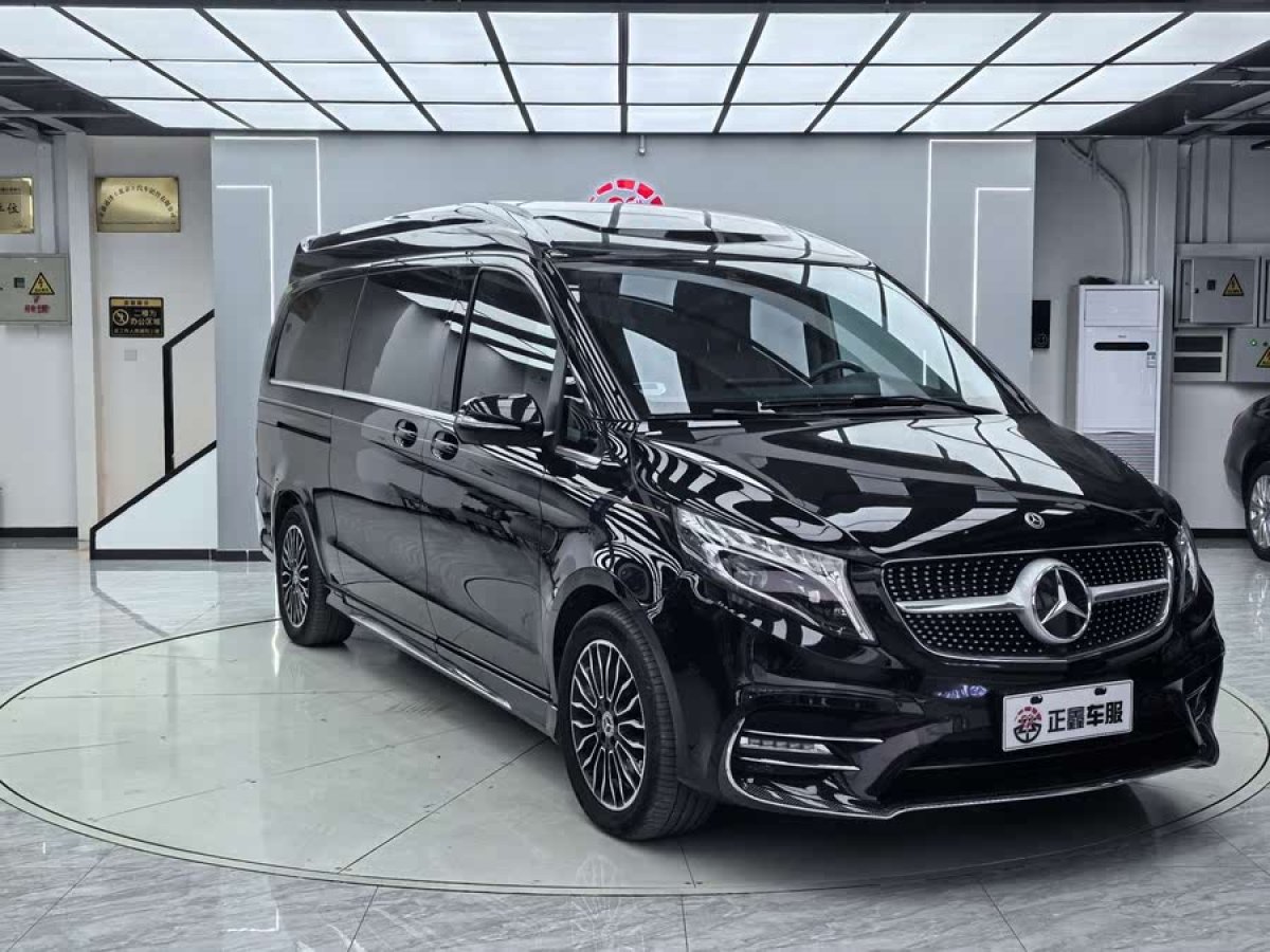 奔馳 V級(jí)  2021款 V 260 L 長(zhǎng)軸距尊貴版圖片