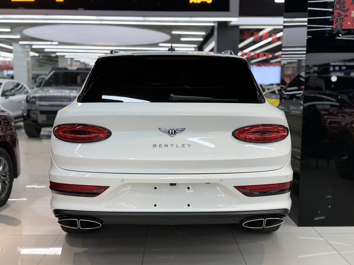 賓利 添越  2022款 4.0T V8圖片