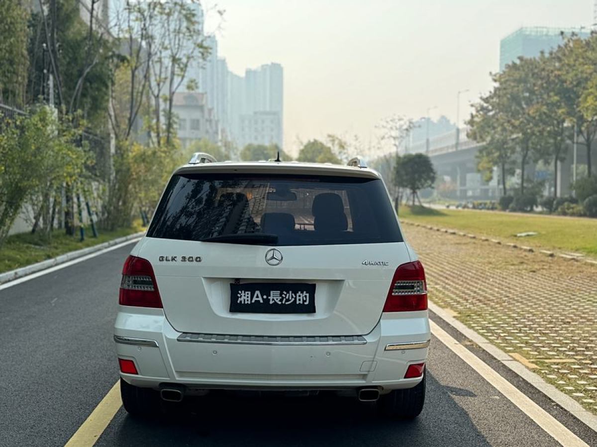 奔馳 奔馳GLK級  2010款 GLK 300 4MATIC 時尚型圖片