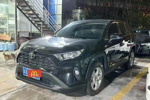 RAV4榮放 豐田 2.0L CVT四驅風尚版