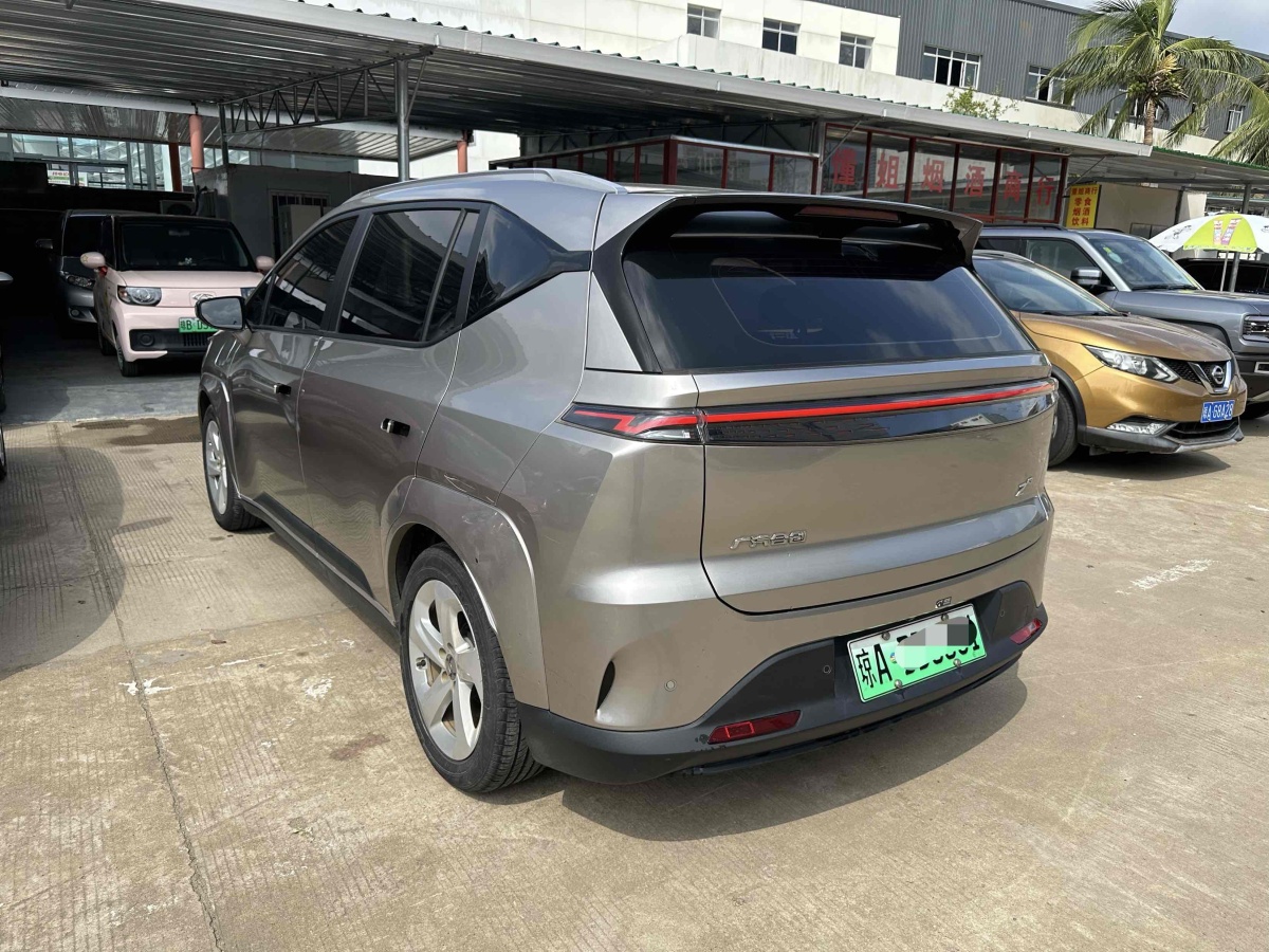 合創(chuàng) 合創(chuàng)Z03  2022款 510km 潮酷版 135kW 64.23kWh圖片