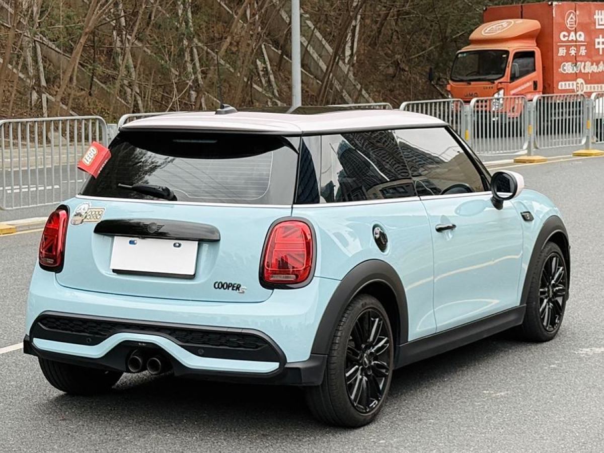 MINI MINI  2022款 改款 2.0T COOPER S 經(jīng)典派圖片