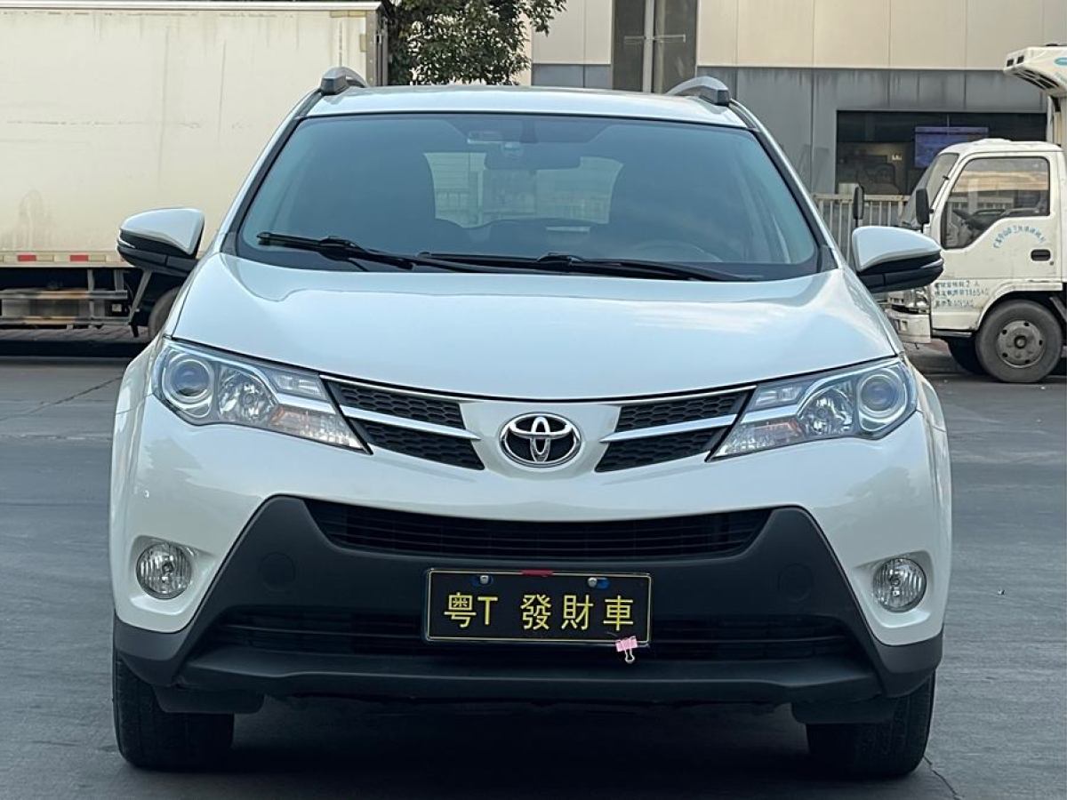 豐田 RAV4榮放  2015款 2.0L CVT兩驅(qū)都市版圖片