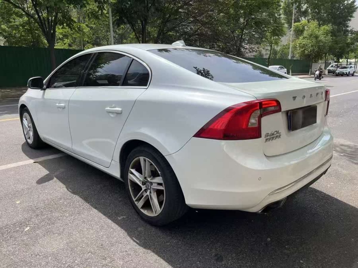沃爾沃 S60  2015款 L 2.0T T5 智馭版圖片