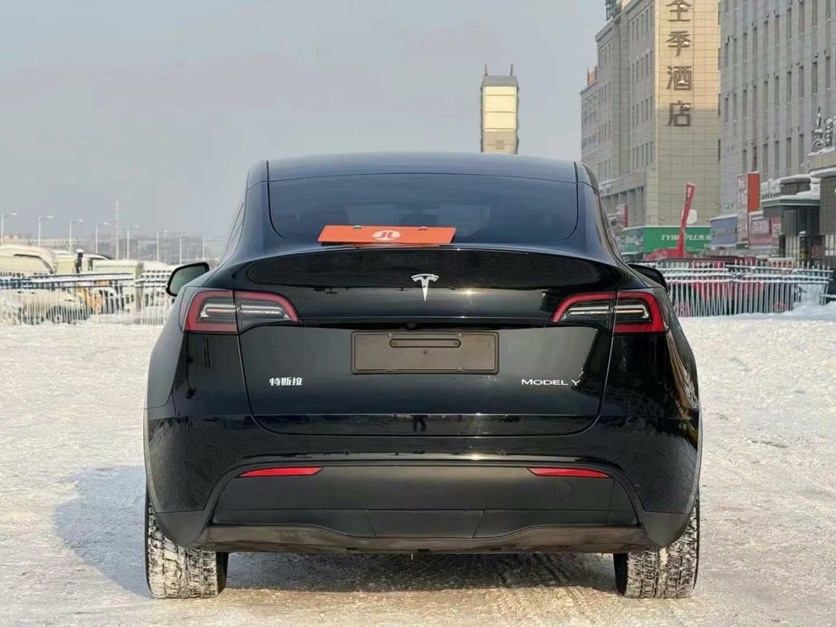 特斯拉 Model S  2023款 三電機(jī)全輪驅(qū)動 Plaid版圖片