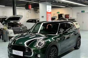 CLUBMAN MINI 1.5T COOPER 登月版