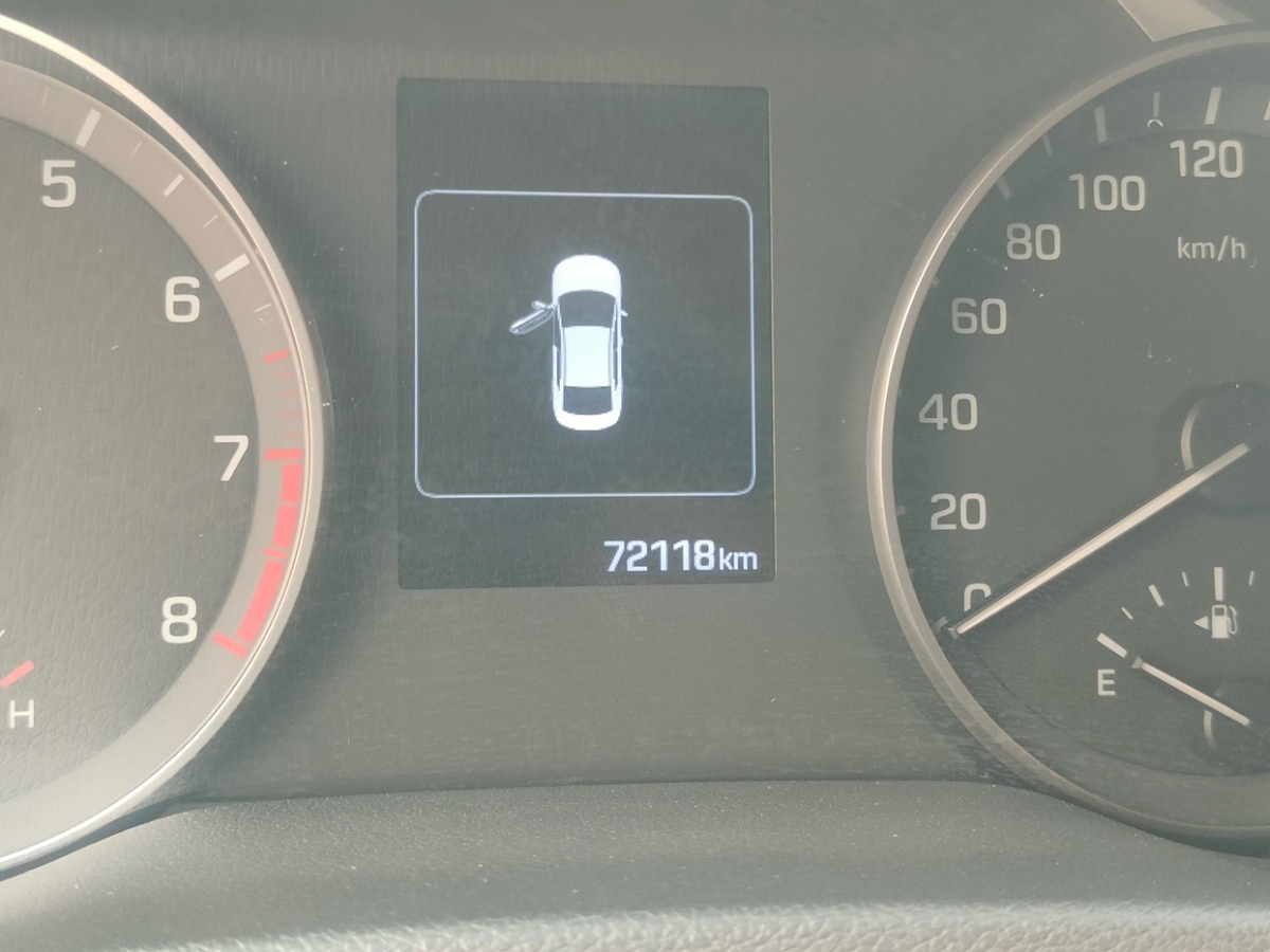現(xiàn)代 領(lǐng)動  2016款 1.6L 自動智炫?青春型圖片