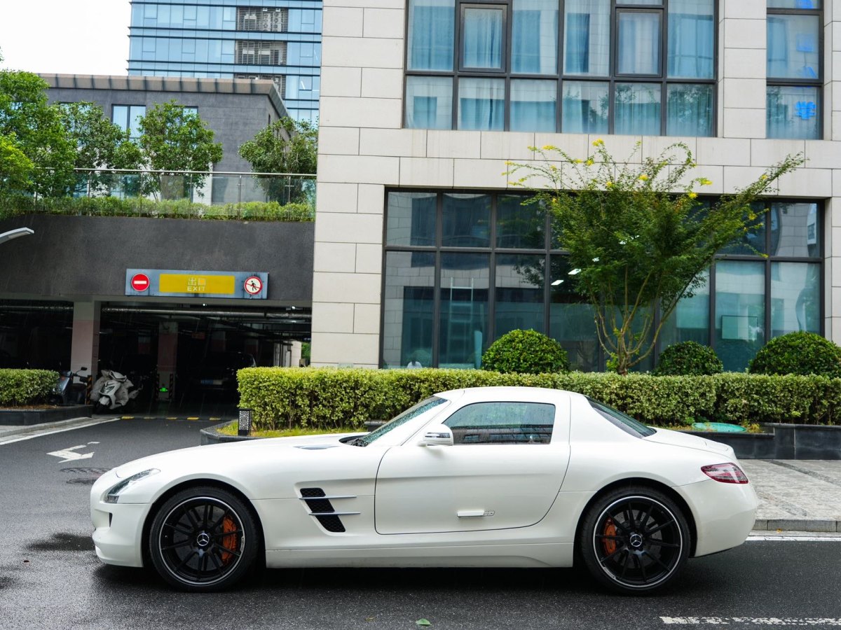 2013年6月奔馳 奔馳SLS級(jí)AMG  2011款 SLS AMG