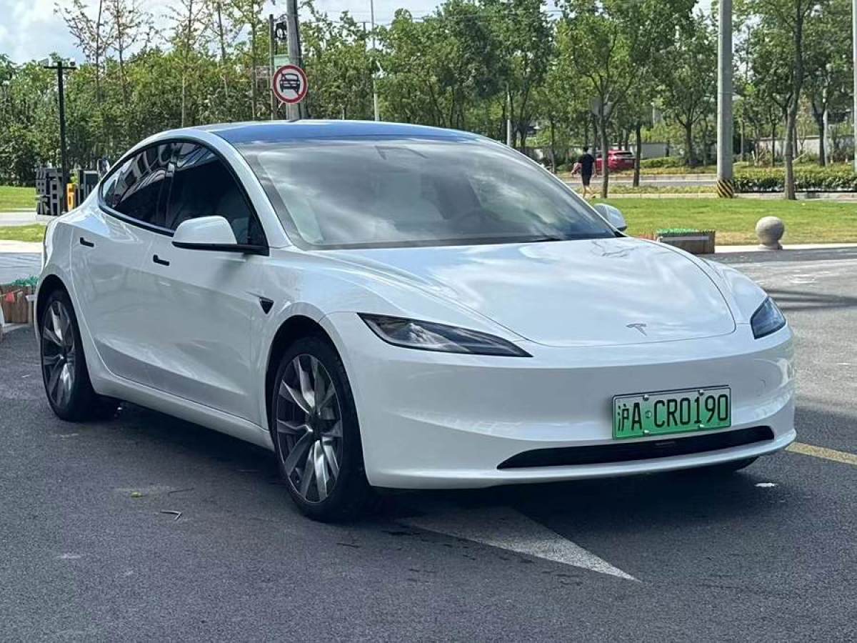 特斯拉 Model 3  2023款 后輪驅(qū)動版圖片