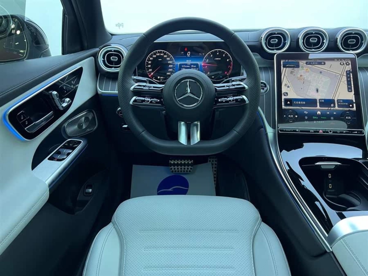 奔馳 奔馳GLC  2024款 GLC 300 4MATIC 轎跑SUV圖片