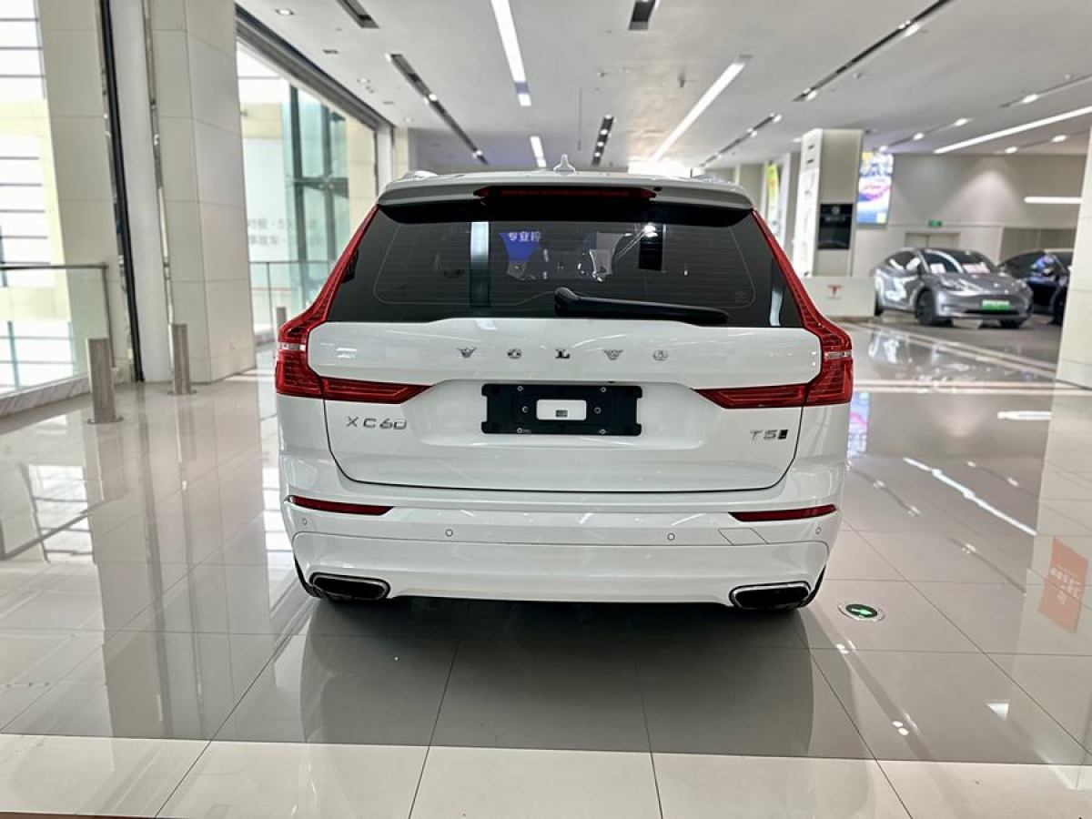 沃爾沃 XC60  2019款  T5 四驅(qū)智遠(yuǎn)版 國VI圖片