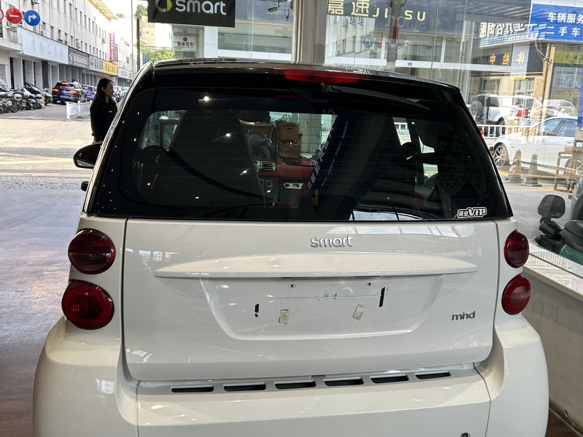 smart fortwo  2011款 1.0 MHD 硬頂激情版圖片