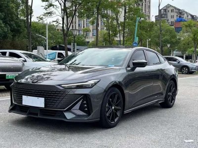 2022年7月 長(zhǎng)安 長(zhǎng)安UNI-V 1.5T 尊貴型圖片