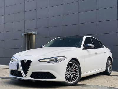 2019年4月 阿尔法·罗密欧 Giulia 2.0T 280HP 豪华版图片