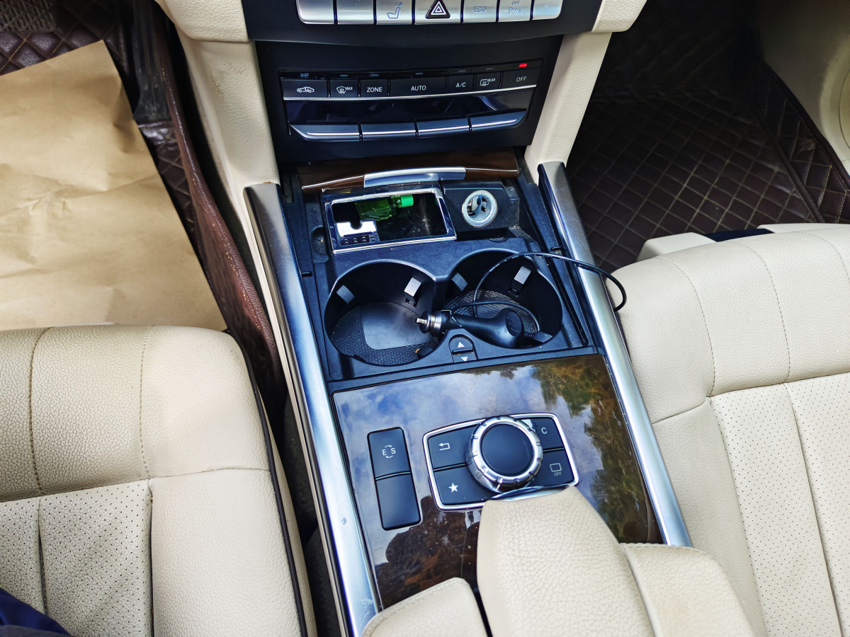 奔驰 奔驰E级  2015款 改款 E 260 L图片