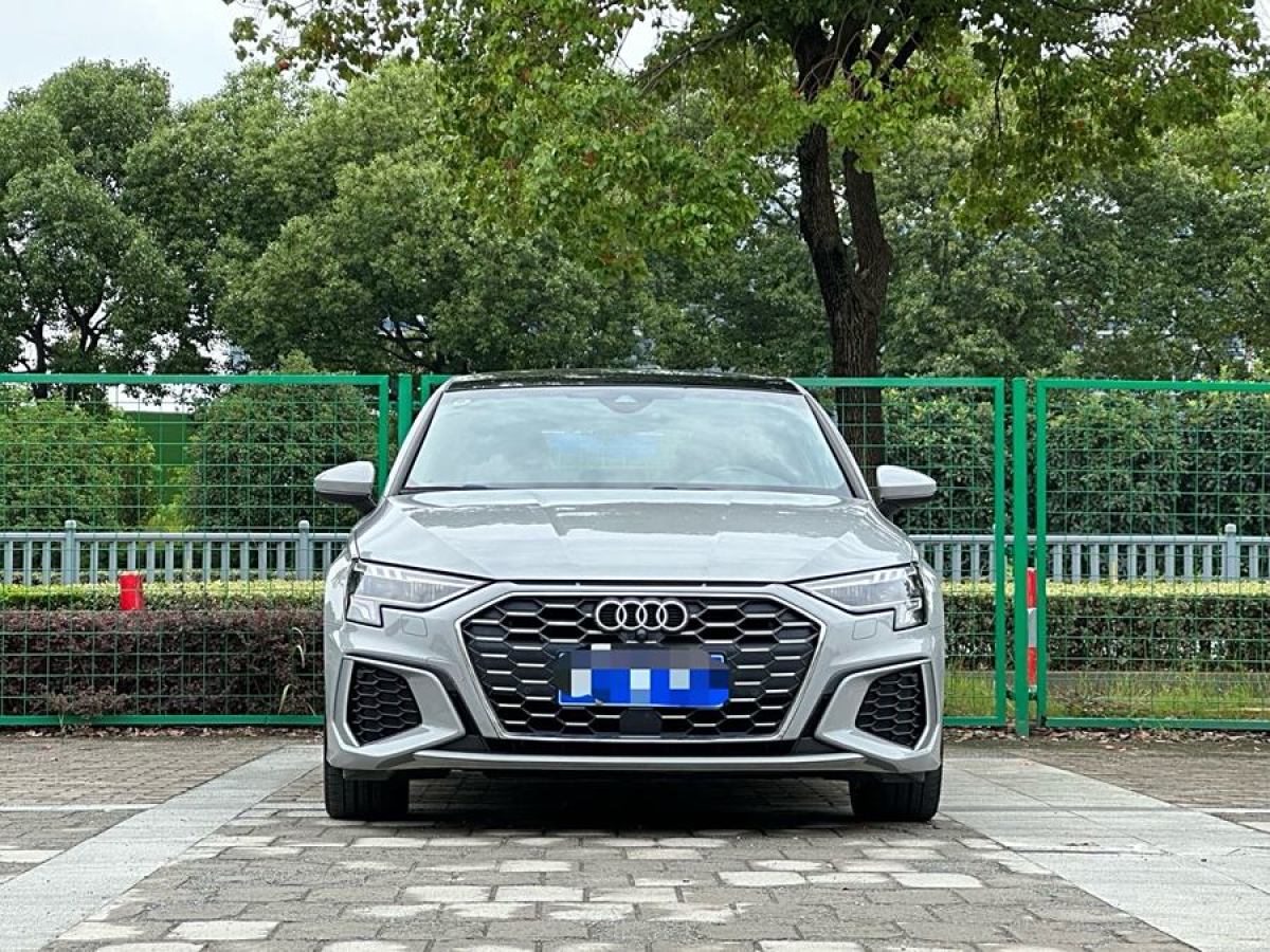 2023年2月奧迪 奧迪A3  2023款 改款 Sportback 35 TFSI 時(shí)尚運(yùn)動(dòng)型