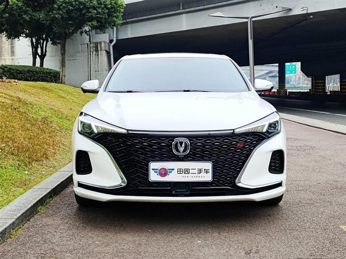 長(zhǎng)安 逸動(dòng)  2020款 PLUS 藍(lán)鯨NE 1.4T GDI DCT旗艦型圖片