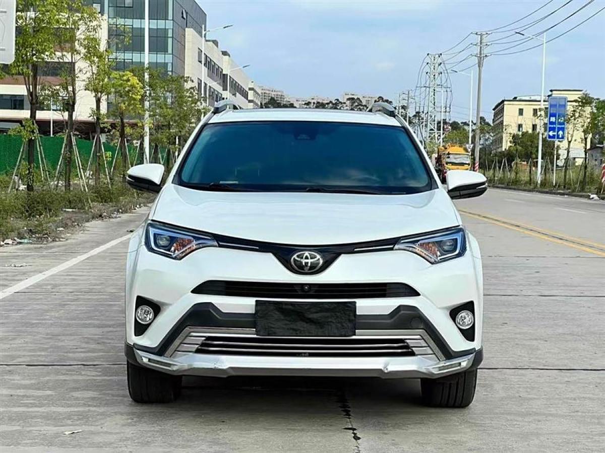 2018年3月豐田 RAV4榮放  2018款 2.5L 自動(dòng)四驅(qū)精英i版