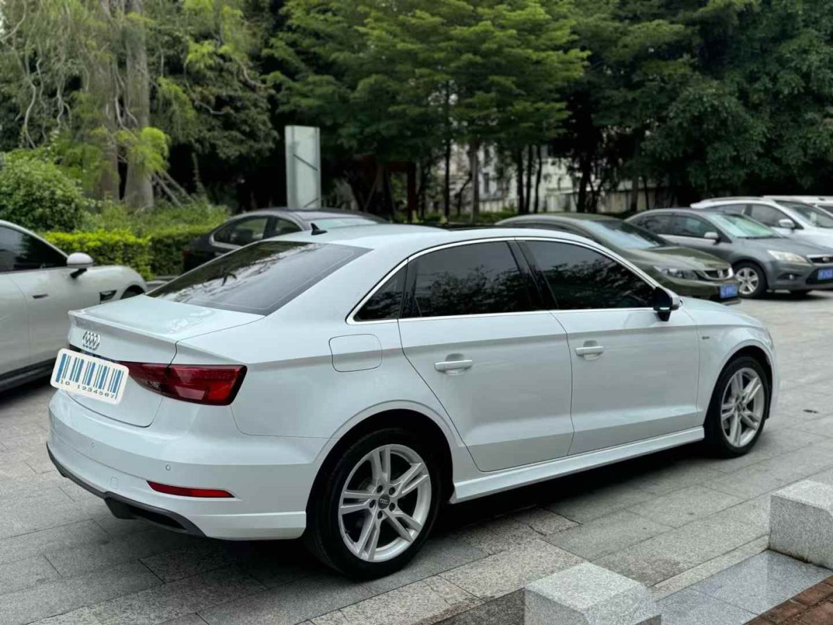 奧迪 奧迪A3  2019款 A3 35TFSI Limousine時(shí)尚型圖片