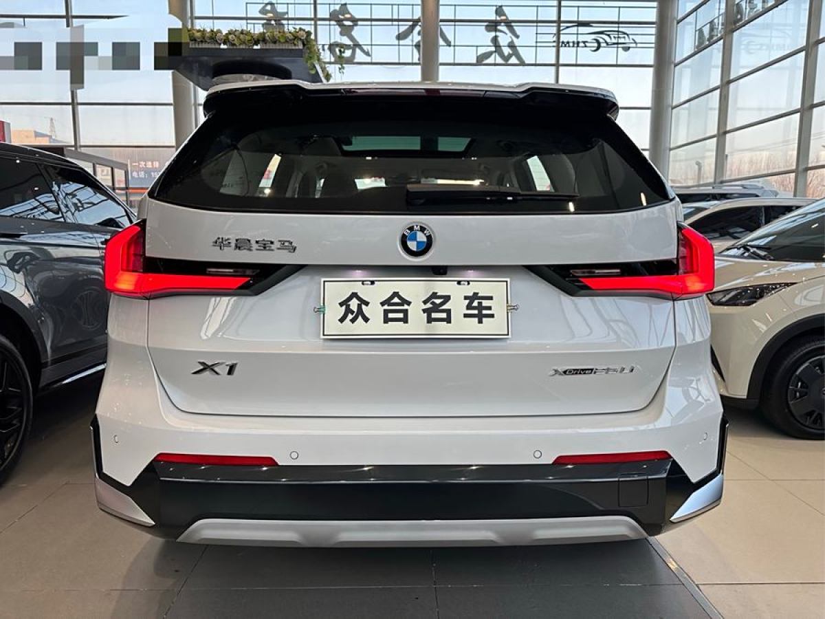 寶馬 寶馬X1  2023款 xDrive25Li X設(shè)計套裝圖片