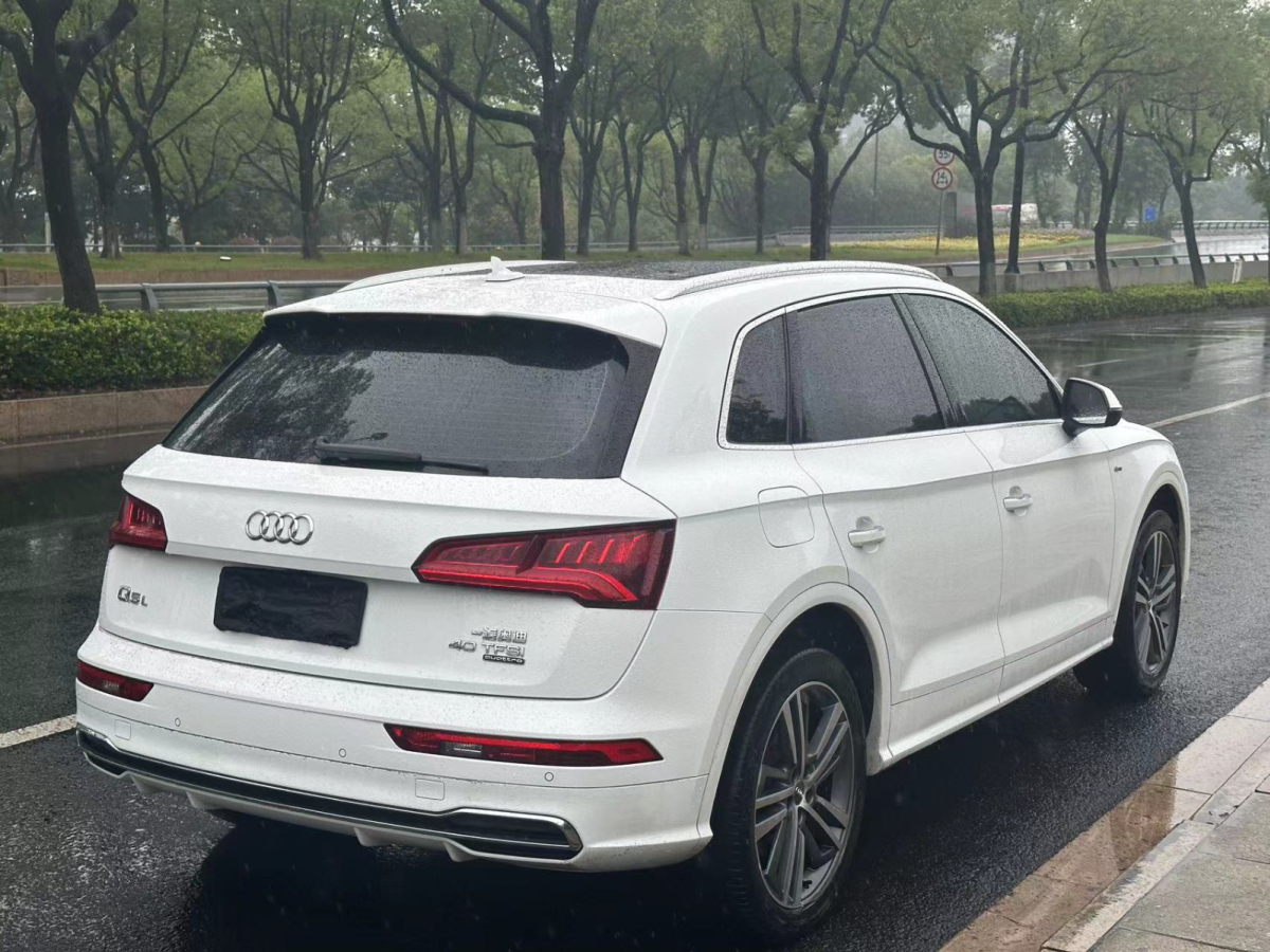 2021年6月奧迪 奧迪Q5L  2020款 40 TFSI 榮享時尚型