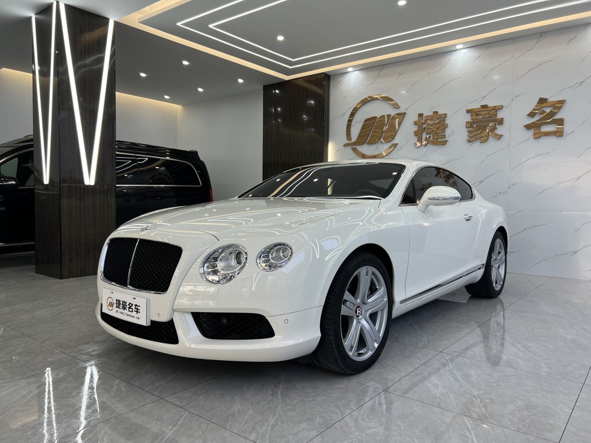 賓利 歐陸  2015款 4.0T GT V8 標(biāo)準(zhǔn)版圖片