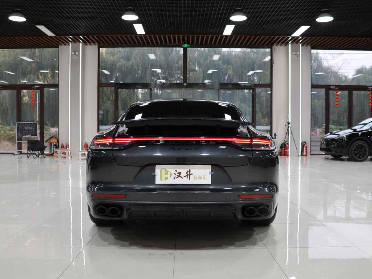 保時(shí)捷 Panamera  2023款 改款 Panamera 4 行政加長(zhǎng)鉑金版 2.9T圖片