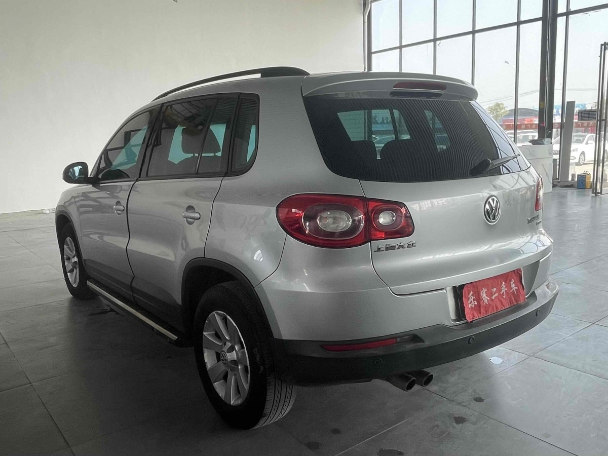 大眾 途觀  2012款 1.8TSI 自動(dòng)四驅(qū)風(fēng)尚版圖片