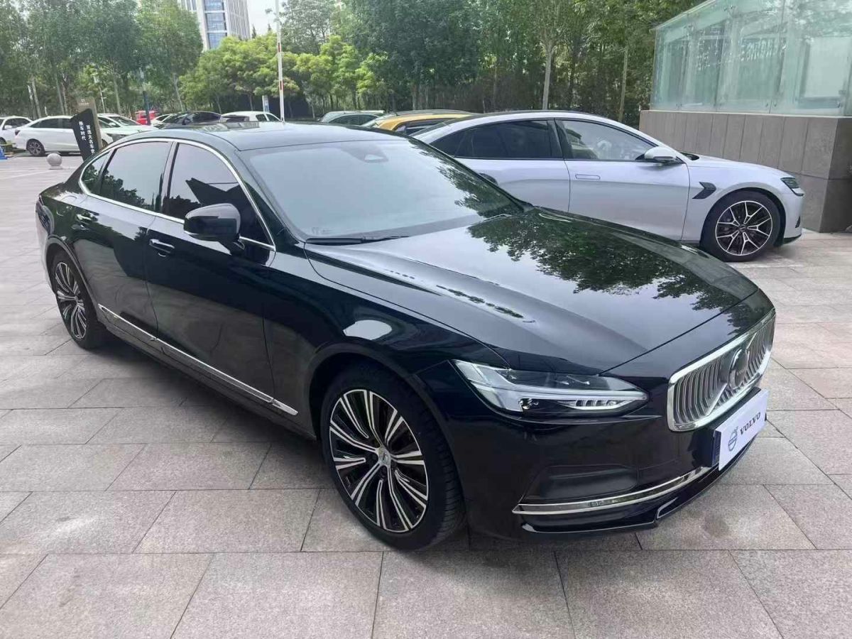 沃爾沃 S90  2024款 B5 智遠(yuǎn)豪華版圖片