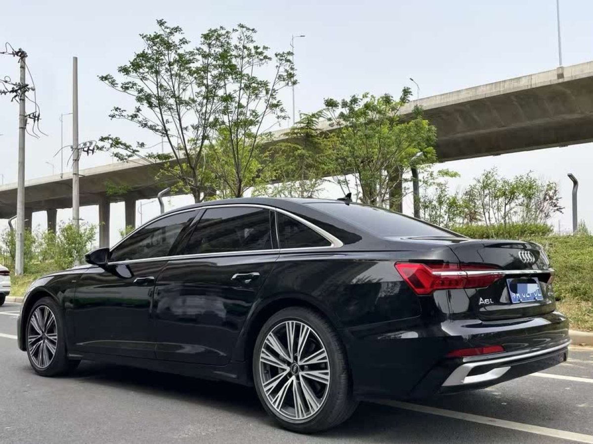 奧迪 奧迪A6L  2019款 40 TFSI 豪華動感型圖片
