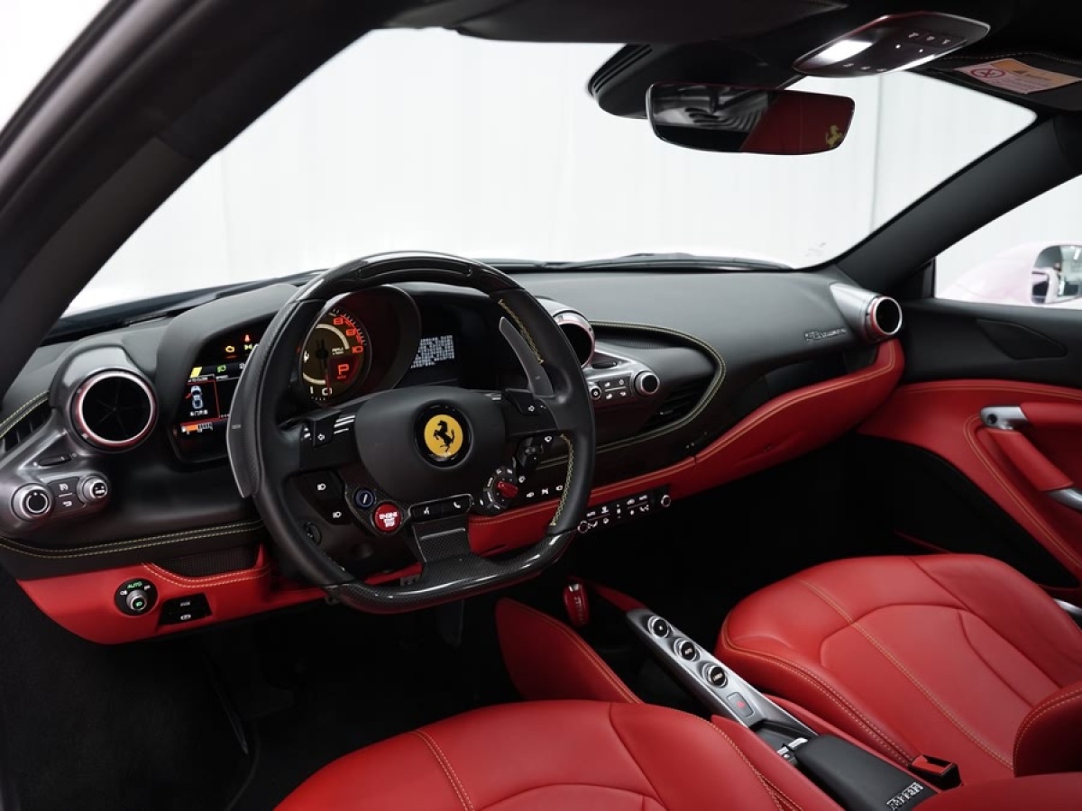法拉利 F8 Tributo  2019款  3.9T V8圖片