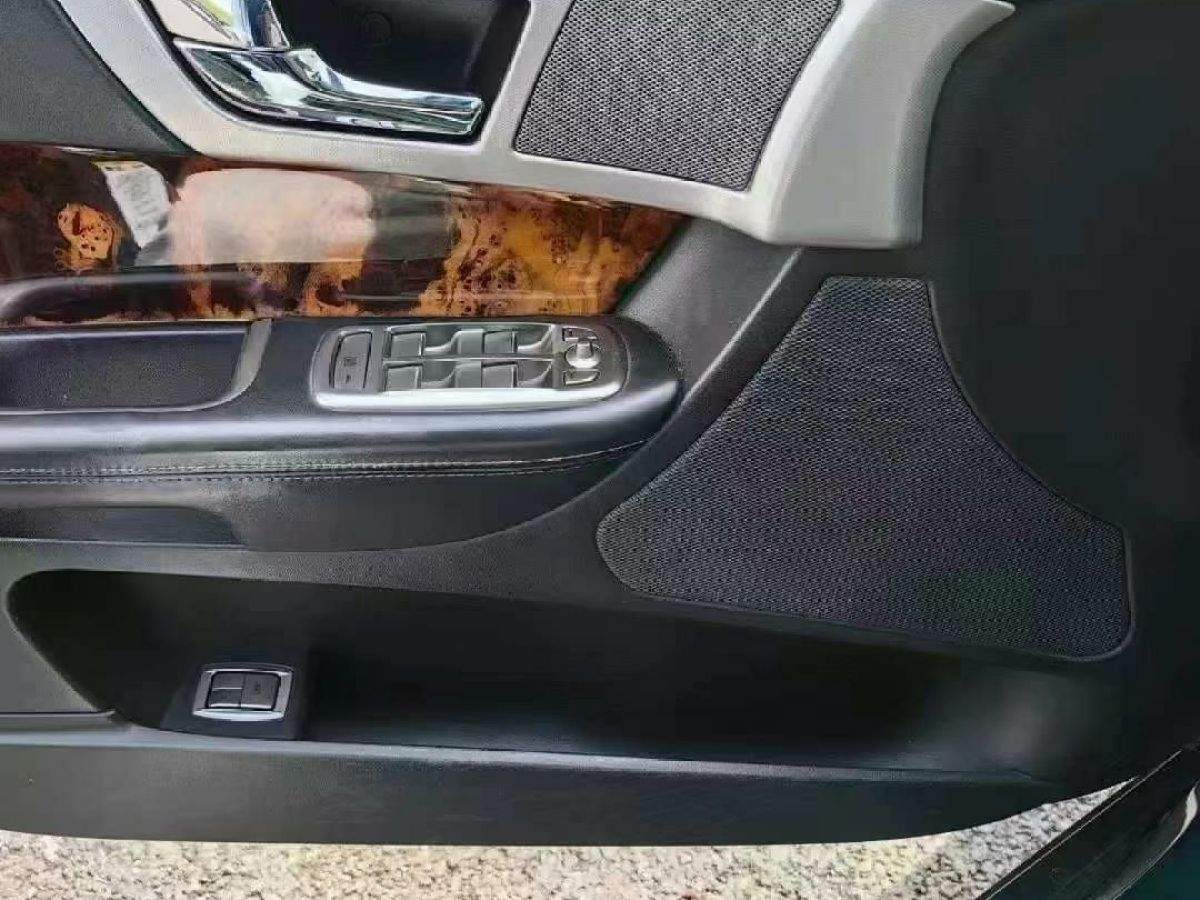 捷豹 XF  2009款 XF 3.0L V6豪華版圖片